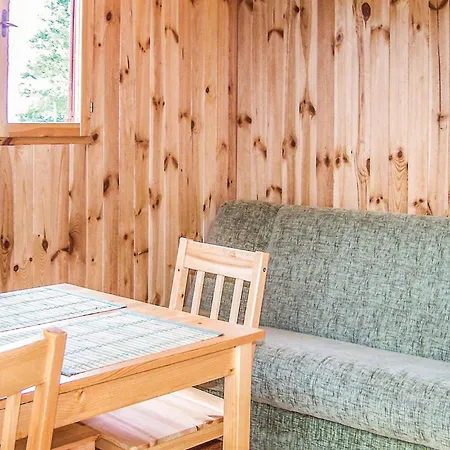 2 Bedroom Cozy In Сasa de vacaciones