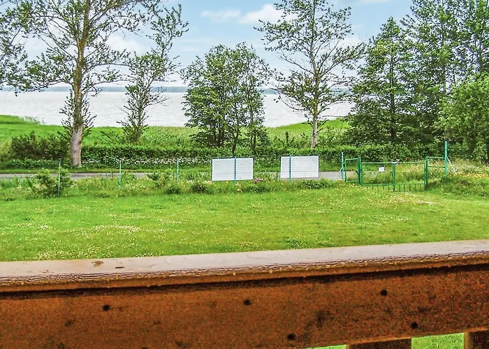 2 Bedroom Cozy In Σπίτι διακοπών Osieki (Koszalin)