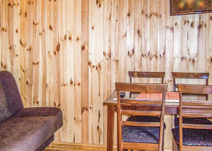 Σπίτι διακοπών 2 Bedroom Cozy In *