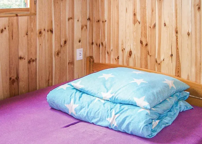 2 Bedroom Cozy In Σπίτι διακοπών Osieki (Koszalin)